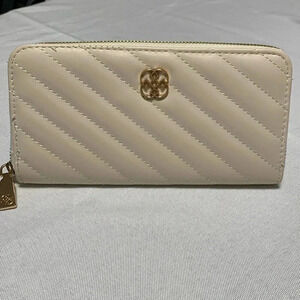 Women’s Vegan Leather Wallet,NWOT.